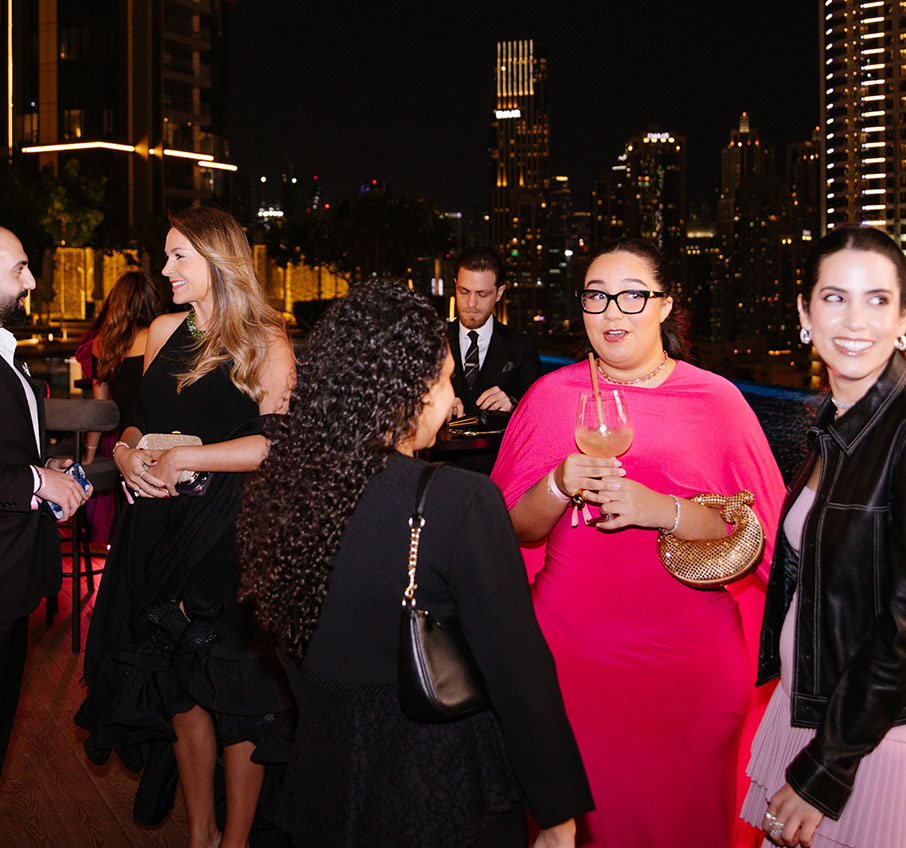 Top Venues for Corporate Dining in Dubai